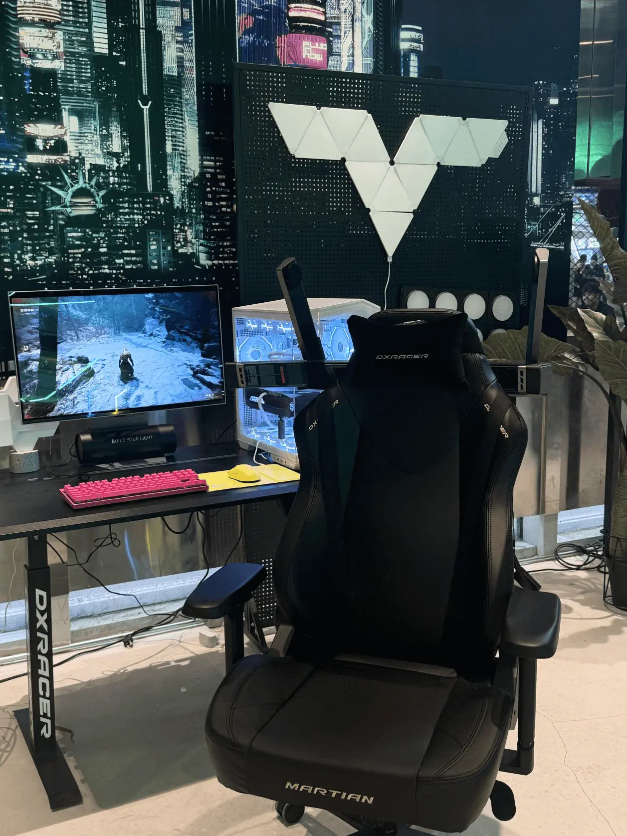 DXRACER Cyber-Deploys to GAMER WORLD Themed Pop-Up